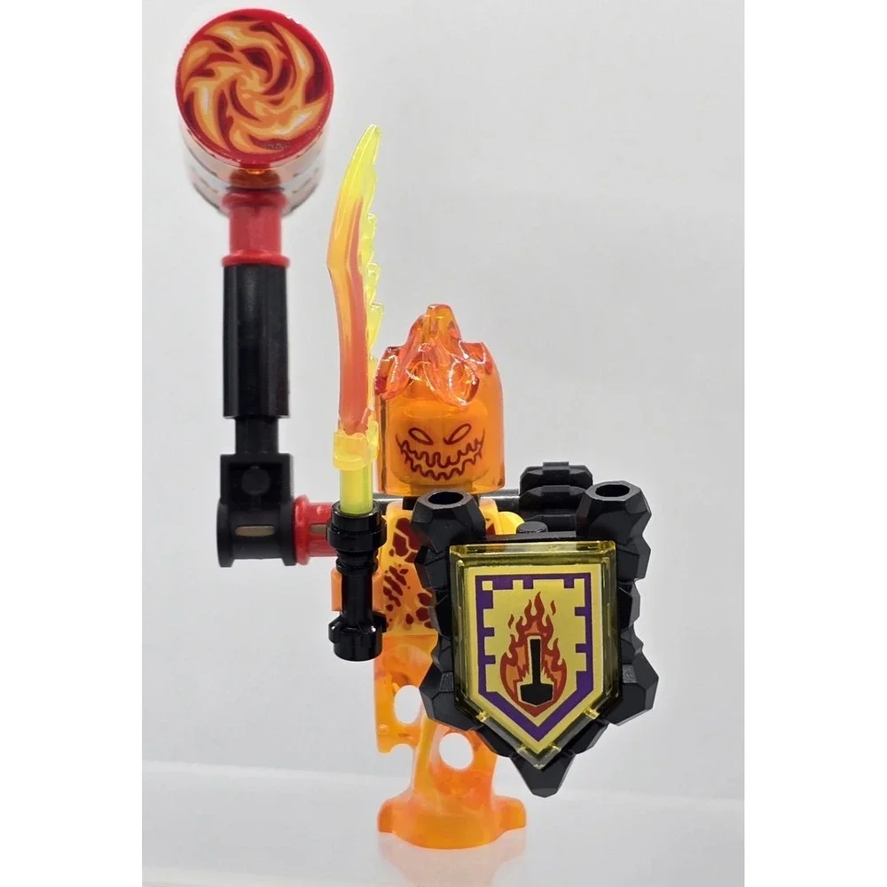 Lego Nexo Knights Minifigure - Ultimate Flama (nex054) 70339‎ Backpack Hammer
